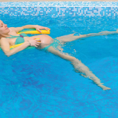 Ćwiczenia aerobowe w wodzie podczas ciąży a ból podczas porodu