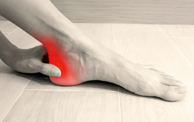 Zachowawcze leczenie niefarmakologiczne tendinopatii ścięgna Achillesa:  Przegląd badań