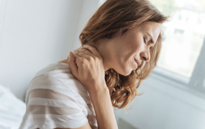 Skuteczność interwencji psychologicznych prowadzonych przez fizjoterapeutów w leczeniu bólu szyi: przegląd systematyczny z metaanalizą