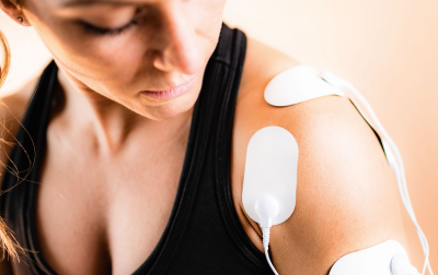 Skuteczność i bezpieczeństwo przezskórnej stymulacji nerwów (TENS) w ostrym i przewlekłym bólu u osób dorosłych. Przegląd systematyczny i metaanaliza